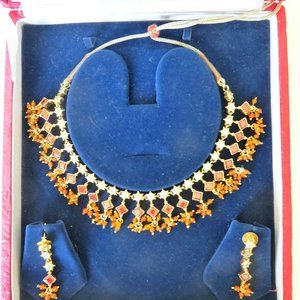 Stunning Royal Style Necklace & Earrings Set - orange beads and zirconia stones.